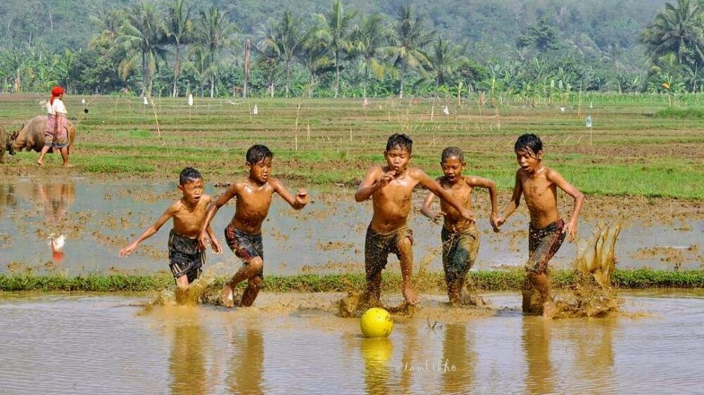 Overwinteren in Vietnam jongens voetbal